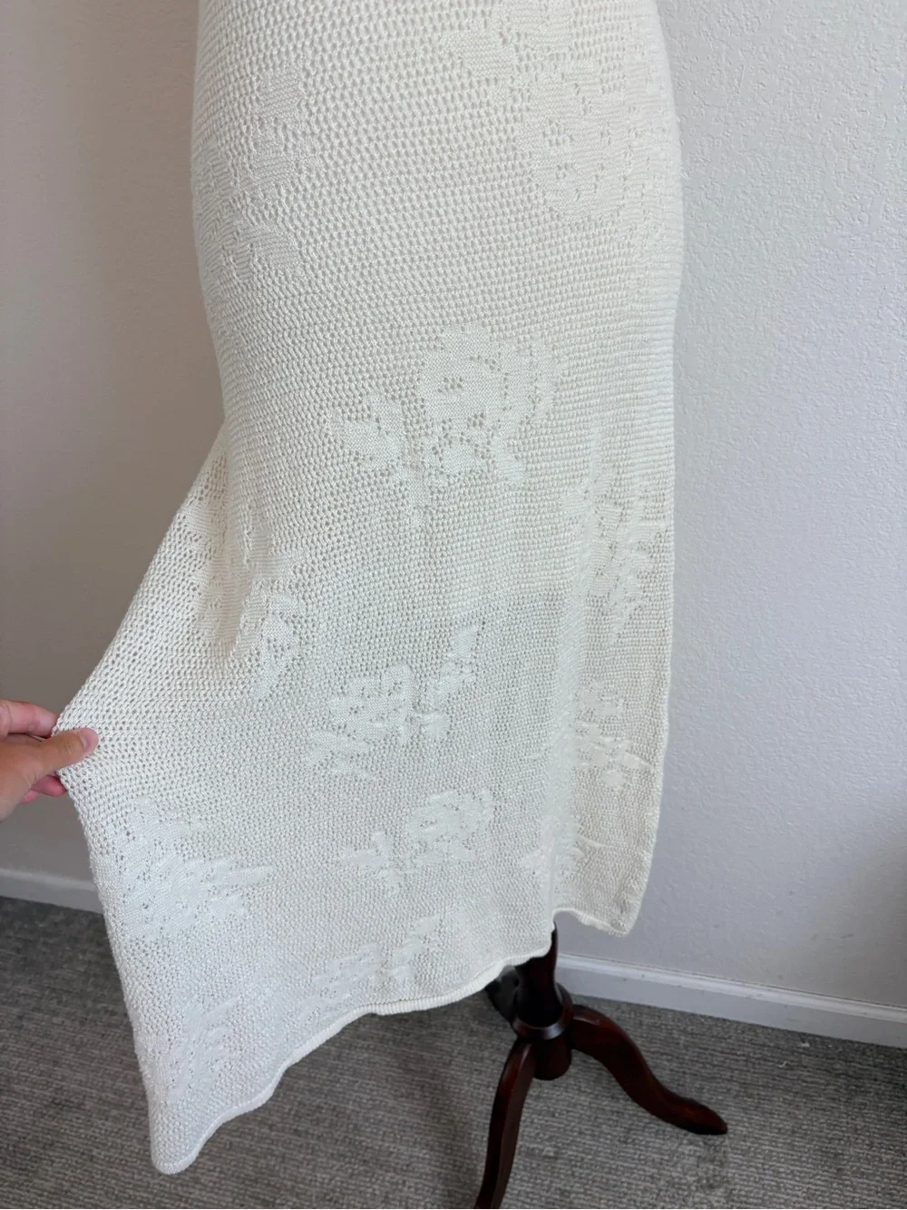 Abercrombie + Fitch Crochet Strapless Cream Lace Midi Dress - Picture 9 of 11